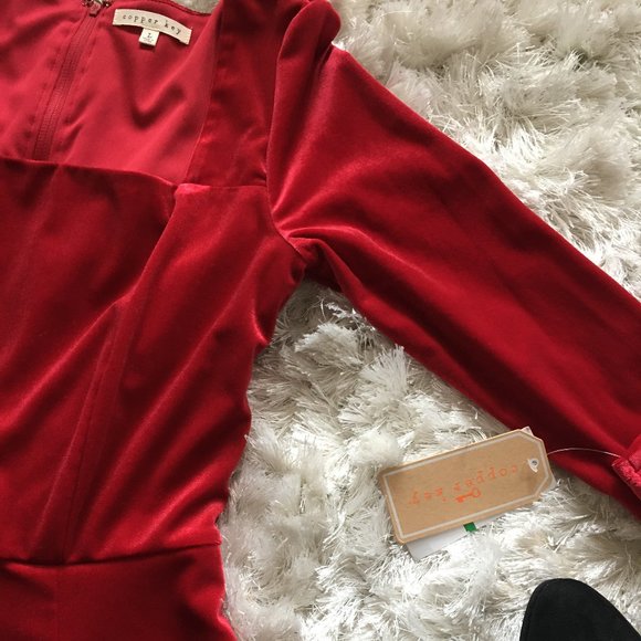 NWT Copper key Red velvet dress long sleeves L &M - Picture 7 of 12